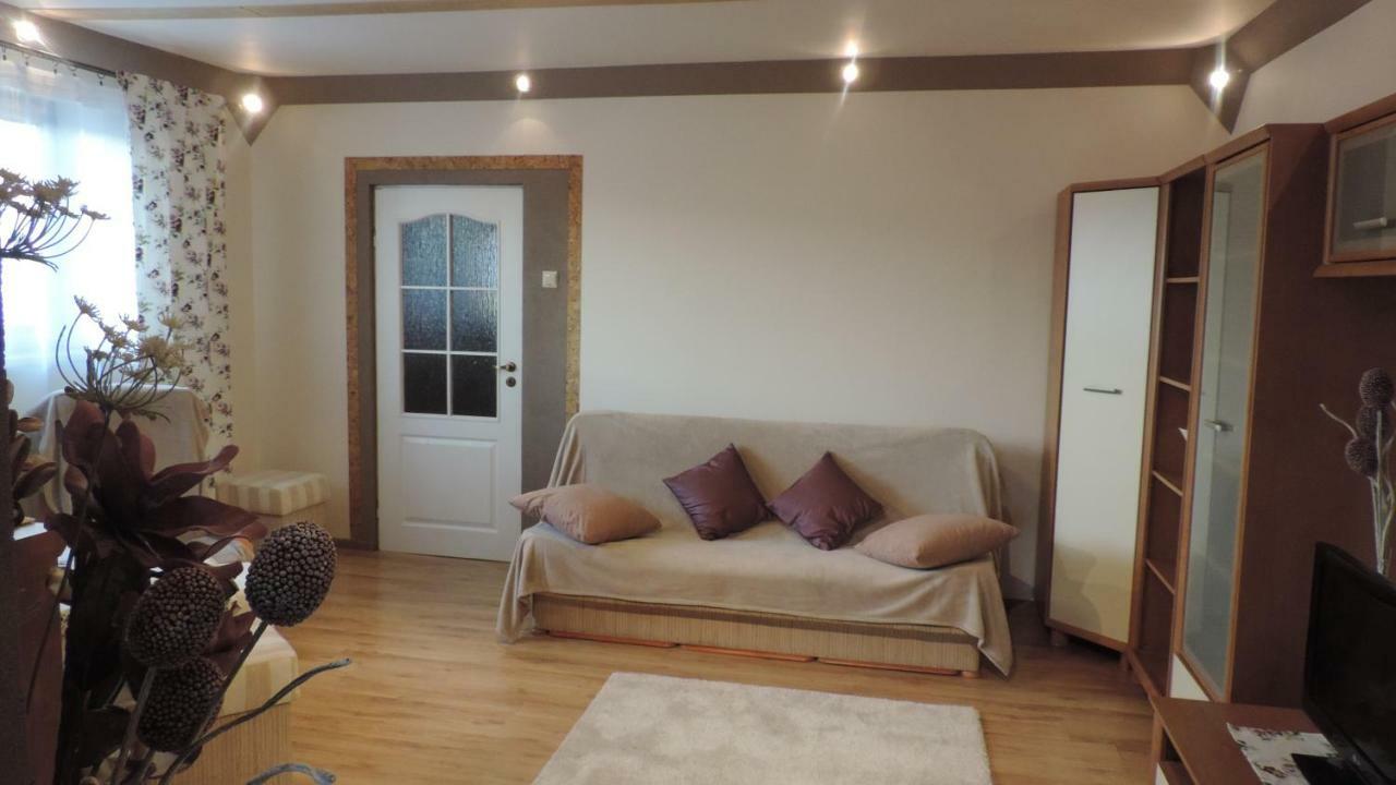 Apartament Krystyna ティリチ エクステリア 写真