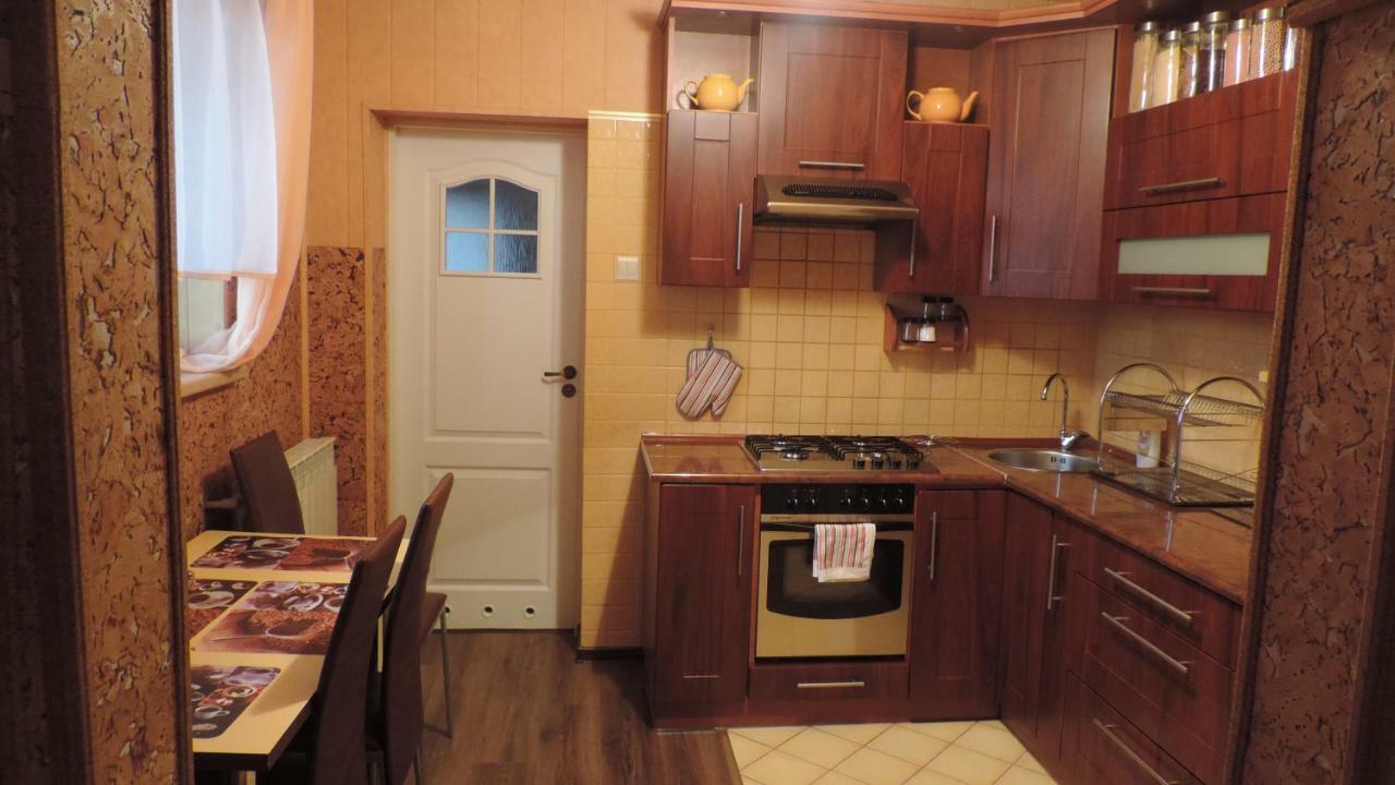 Apartament Krystyna ティリチ エクステリア 写真